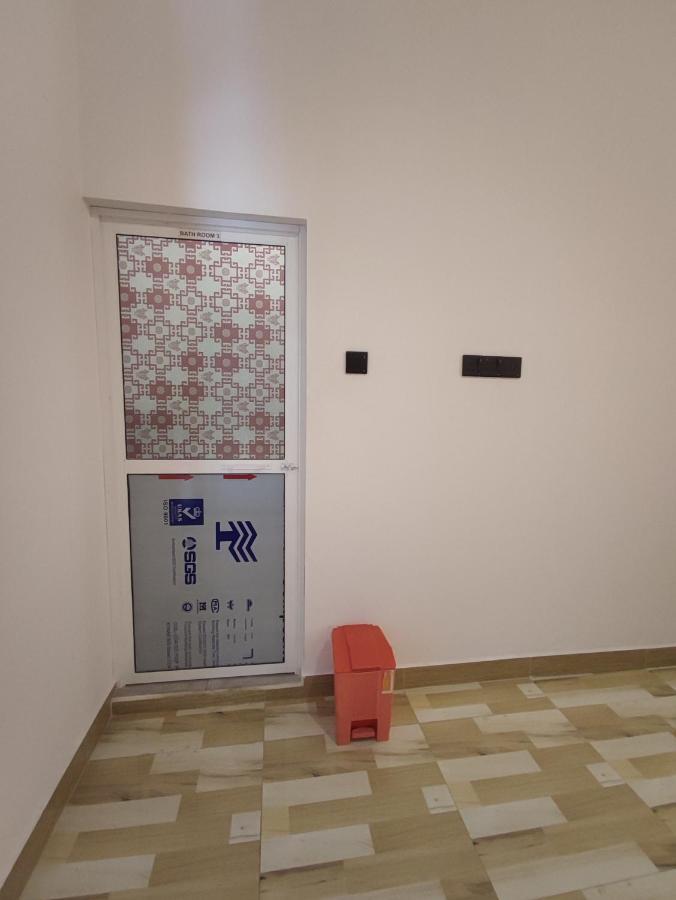 Sara Place Тангале Екстериор снимка